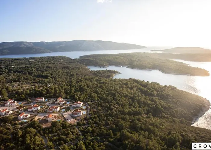 Erica Hvar Villa *