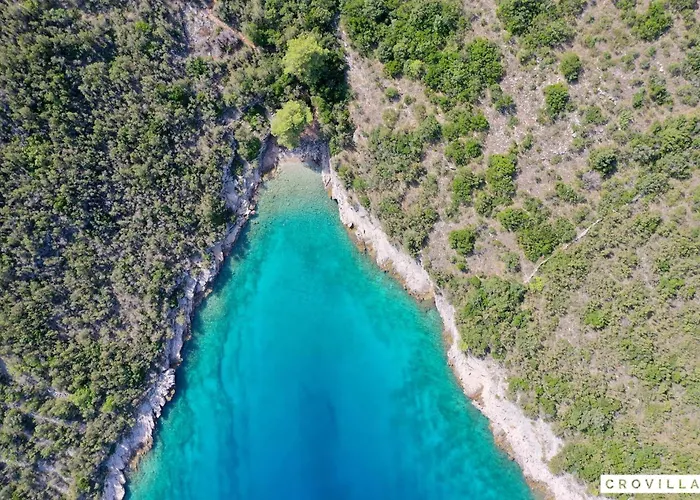 Erica Hvar Villa *
